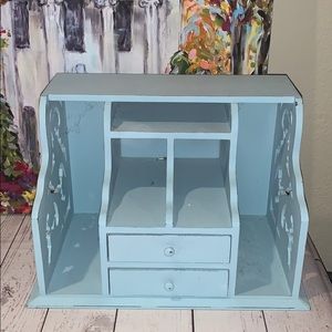SHABBY CHIC ORGANIZER IN A DARLING SHADE OF BLUE